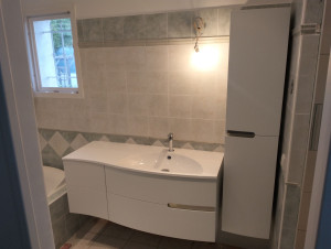 Photo de galerie - Pose de meuble vasque et sa colonne 