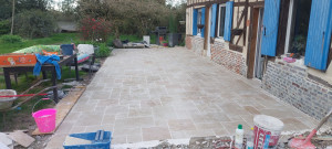 Photo de galerie - Terrasse pierre naturelle opus 60