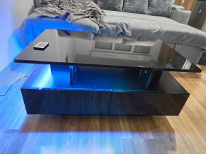 Photo de galerie - Table basse avec ruban Led