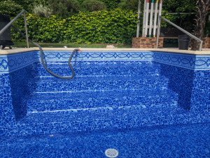 Photo de galerie - Remplacement de liner piscine 10x5