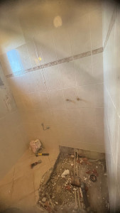 Photo de galerie - Dépose carrelage d une salle de bain 