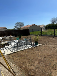 Photo de galerie - Fin de chantier , pose des semences à gazon plus passage du rouleau 