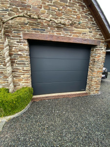 Photo de galerie - Pose de porte de garage Hormann 