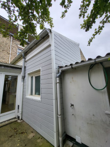 Photo de galerie - Réalisation d'une pose de bardage avec isolation extérieur 