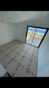 Photo de galerie - Réalisation d’un sol de chambre dans une villa 