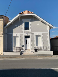 Photo de galerie - Ravalement de façade / Dessous de toit en PVC/ peinture ferronnerie 