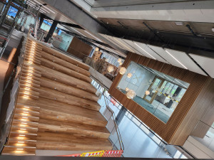 Photo de galerie - Bonjour 
je suis menuisier de métier ,
je vous propose mes services en menuiserie et d autre éventuel petit travaux ..
n hésitez pas à me contacter 
