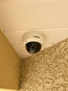 Photo de galerie - Pose de caméra