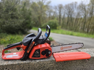 Photo de galerie - Tronçonneuse remise en état pour de la location