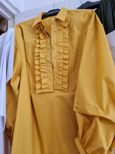 Photo de galerie - Realisation d'une robe en coton avec plastron fantaisie