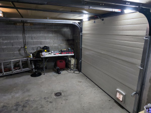 Photo de galerie - Installation éclairage projecteur led dans un garage 