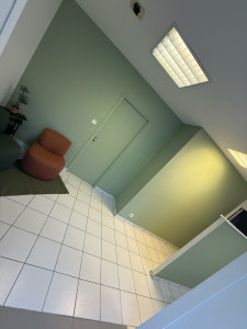 Photo de galerie - Remise en état des murs enduit peinture