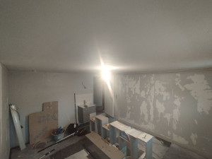 Photo de galerie - Début enduit et peinture 