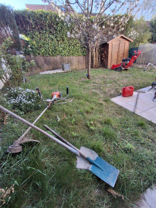 Photo de galerie - Avant aménagement pose de rouleaux de gazons 