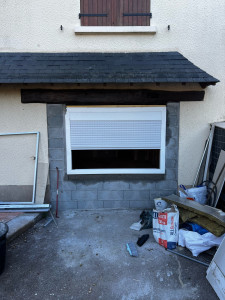 Photo de galerie - Mur parpaing, ciment, pose fenêtre étanchéité etc…