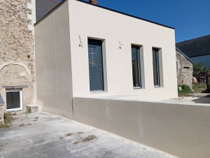 Photo de galerie - Création d'une élévation sur terrase existante et réalisation des enduits