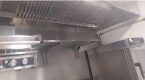 Photo de galerie - Dégraissage de hotte de cuisine