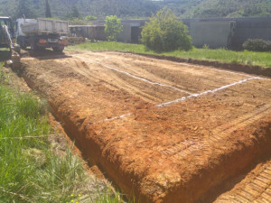 Photo de galerie - Réalisation plateforme et excavation fouilles pour construction 
