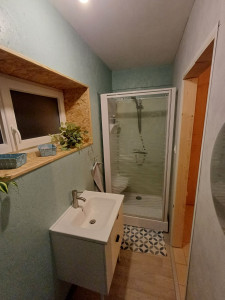 Photo de galerie - Montage cabine de douche et meuble vasque 