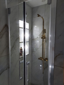 Photo de galerie - Pose carrelage avec la plomberie et électricité et placoplâtre 