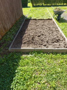 Photo de galerie - Bêchage de massif 