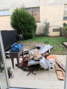 Photo de galerie - Déchets rassemblés pour évacuation