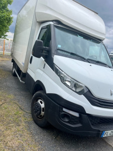 Photo de galerie - Camion avec chauffeur 