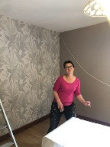 Photo de galerie - Pose de papier peint a raccord sauté