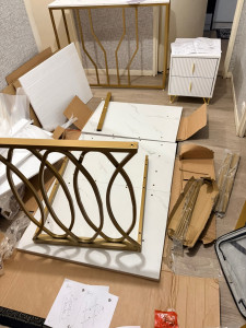 Photo de galerie - Montage de table à manger