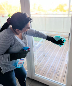 Photo de galerie - Nettoyage de vitres 
