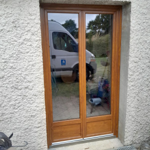 Photo de galerie - Pose d'une porte fenêtre PVC 