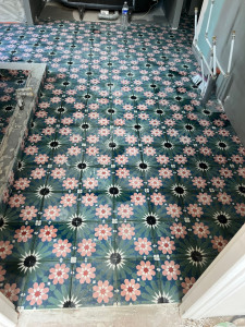 Photo de galerie - Carrelage, cinéma, marocain