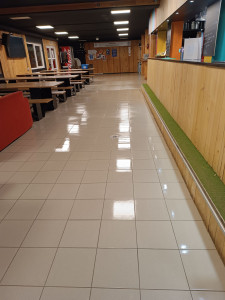 Photo de galerie - Nettoyage d'un club house 