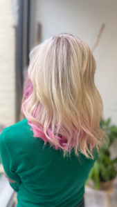 Photo de galerie - Balayage avec nuque coloré 