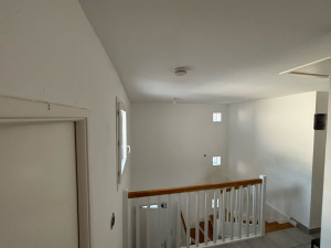 Photo de galerie - Peinture mur de papier peint rose avant