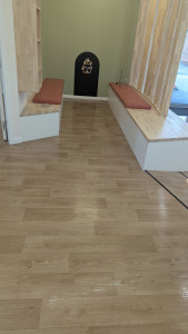 Photo de galerie - Brillance et propreté naturelle. Nettoyage complet des sols avec des produits bio pour un espace sain, sécurisé et éclatant. Le souci du détail signé Mark31.