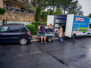 Photo de galerie - Aide déplacement garage souterrain a l'extérieur pour charger le camion 