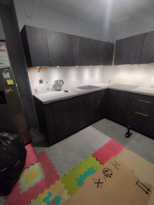 Photo de galerie - Installation cuisines avec  branchement plomberie et électrique 