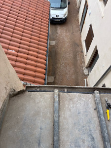 Photo de galerie - Voici le après nettoyage et pose de pics anti pigeon