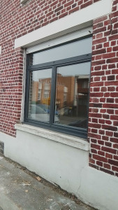 Photo de galerie - Nettoyeur de vitres