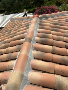 Photo de galerie - Cimentation d’un faîtage