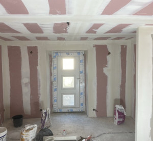 Photo de galerie - Pose de placo et bande à joint dans une Pizzeria. 