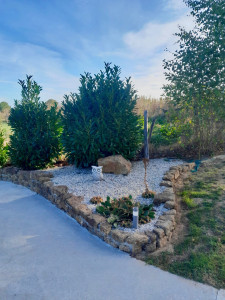 Photo de galerie - Petit parterre totalement créé par moi même à mon domicile 