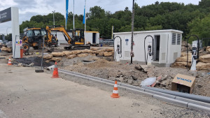 Photo de galerie - Réalisation d’une station de recharge IRVE 