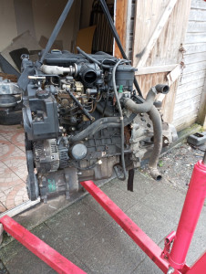 Photo de galerie - Remplacement moteur Peugeot 206 1.9 l diesel année 2002 .