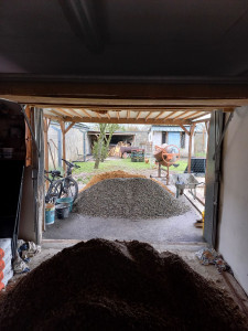 Photo de galerie - Transport de matériaux sur chantier depuis magasin de bricolage.