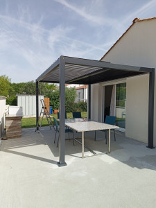 Photo de galerie - Installation de pergola bioclimatique 