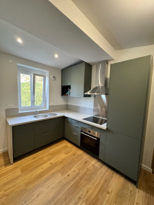 Photo de galerie - Cuisine - Peinture - Parquet