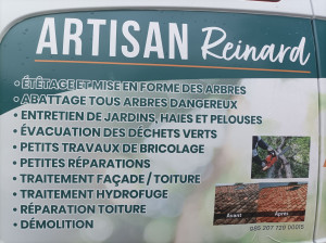 Photo de galerie - Pts renard et d'un garage tout abattage d'arbre taille de haie pelouse évacuation des déchets devis gratuit