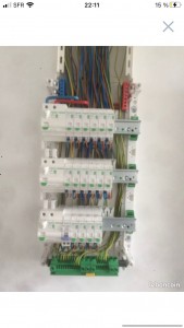 Photo de galerie - Installation du tableau électrique 